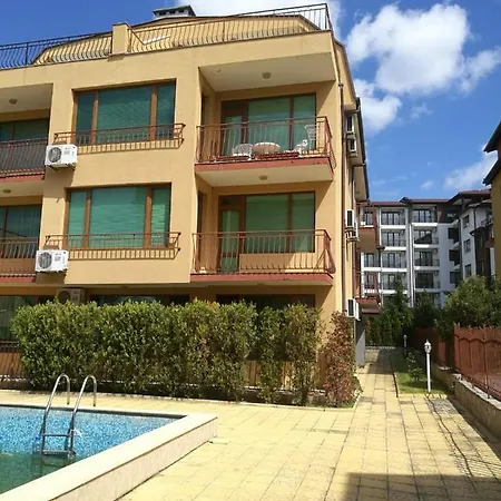 Амото Apartment Nesebar